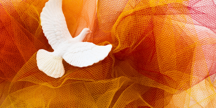 Zielone Świątki 2025 – historia, ludowe obrzędy i duchowe znaczenie